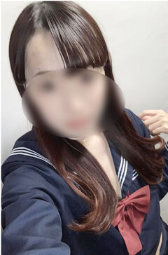 S級スレンダー美少女まなさんのご紹介です! 画像